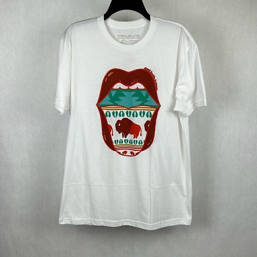 NEW Wild Junkie Colorful Buffalo Tshirt Sz Large Short Sleeve White Western Sout